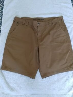 Duluth Trading Co Tan Flat Front Men’s Work Shorts